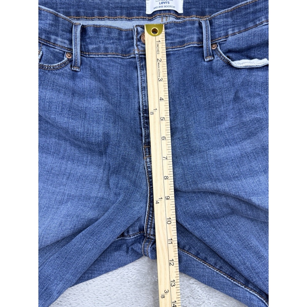 Denizen from Levis Mid-Rise Bootcut Jeans Medium Wash Size 34x32 Measured 36x30 - Picture 9 of 11